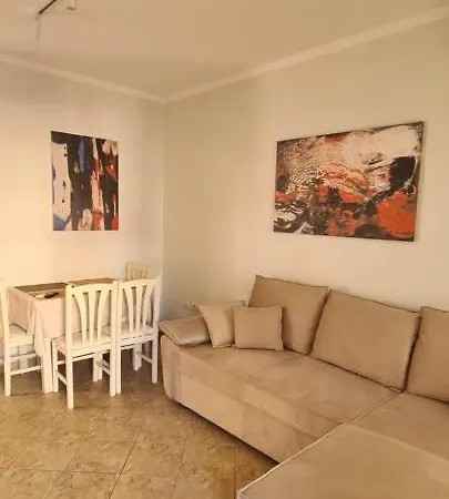 Apartment Eja's *